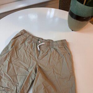 Cat and Jack Boys Youth Tan shorts! Size 14.